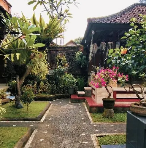 Tunjung Pensión