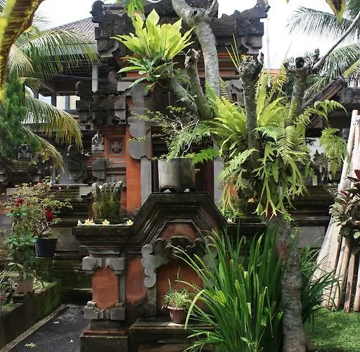 Pensión Tunjung *